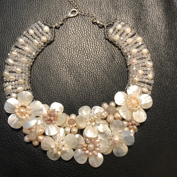 NEW “Vivah” flower and Pearl statement necklace - Picture 2 of 6